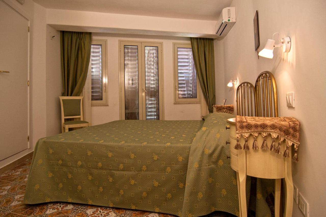 B&B U Palmentu Taormina Eksteriør billede