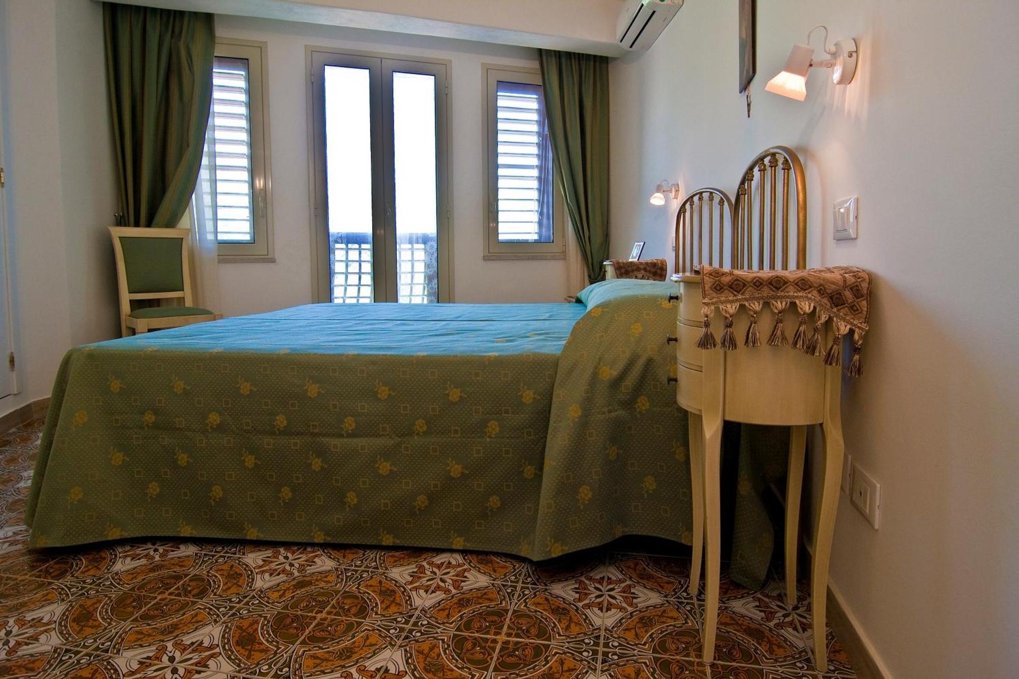 B&B U Palmentu Taormina Eksteriør billede