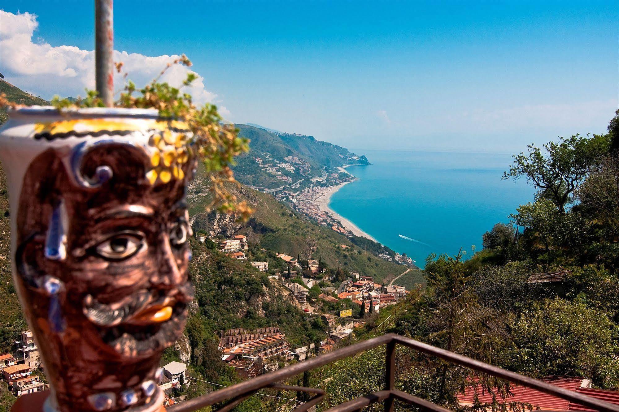 B&B U Palmentu Taormina Eksteriør billede